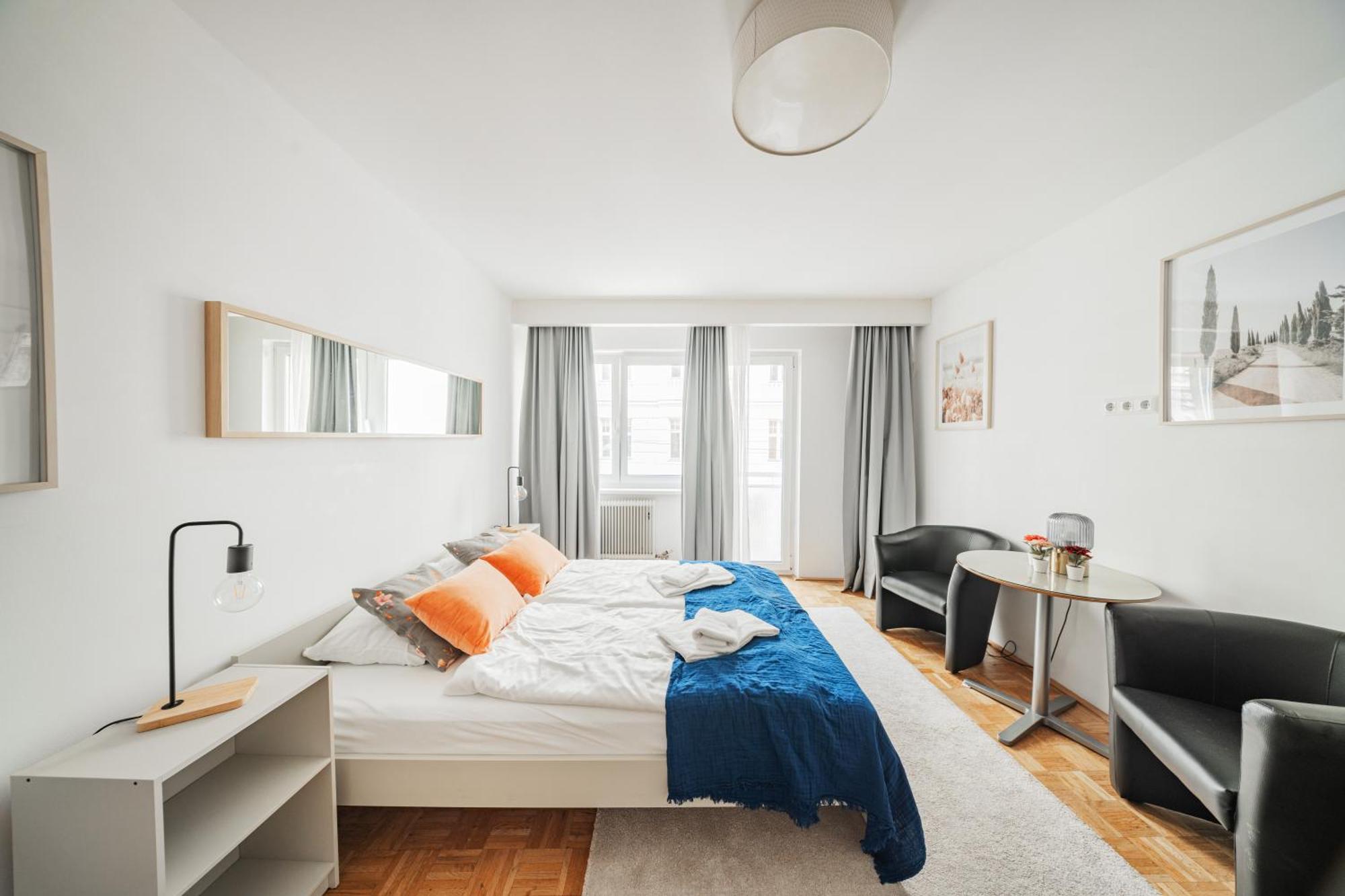 Studio Next To Karlskirche Wina Bagian luar foto