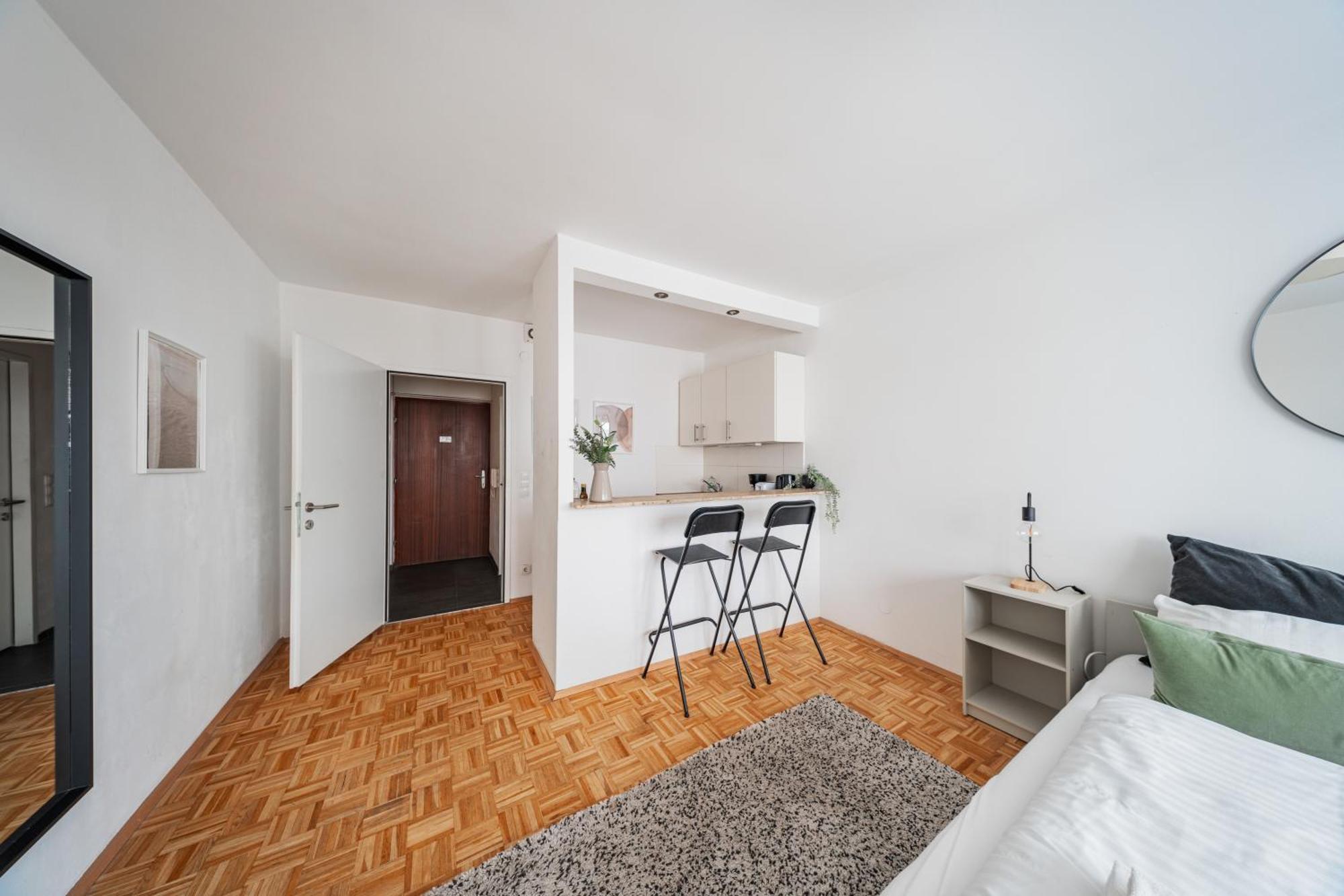 Studio Next To Karlskirche Wina Bagian luar foto