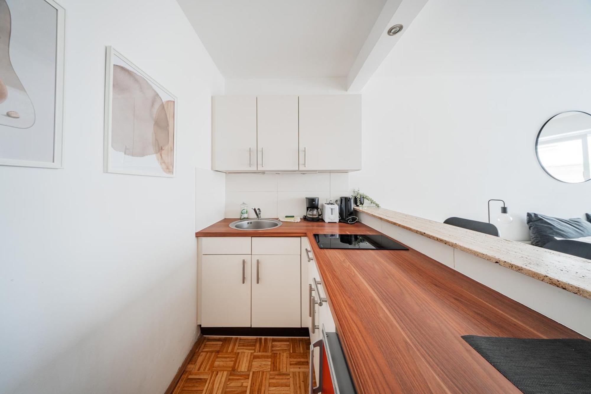 Studio Next To Karlskirche Wina Bagian luar foto
