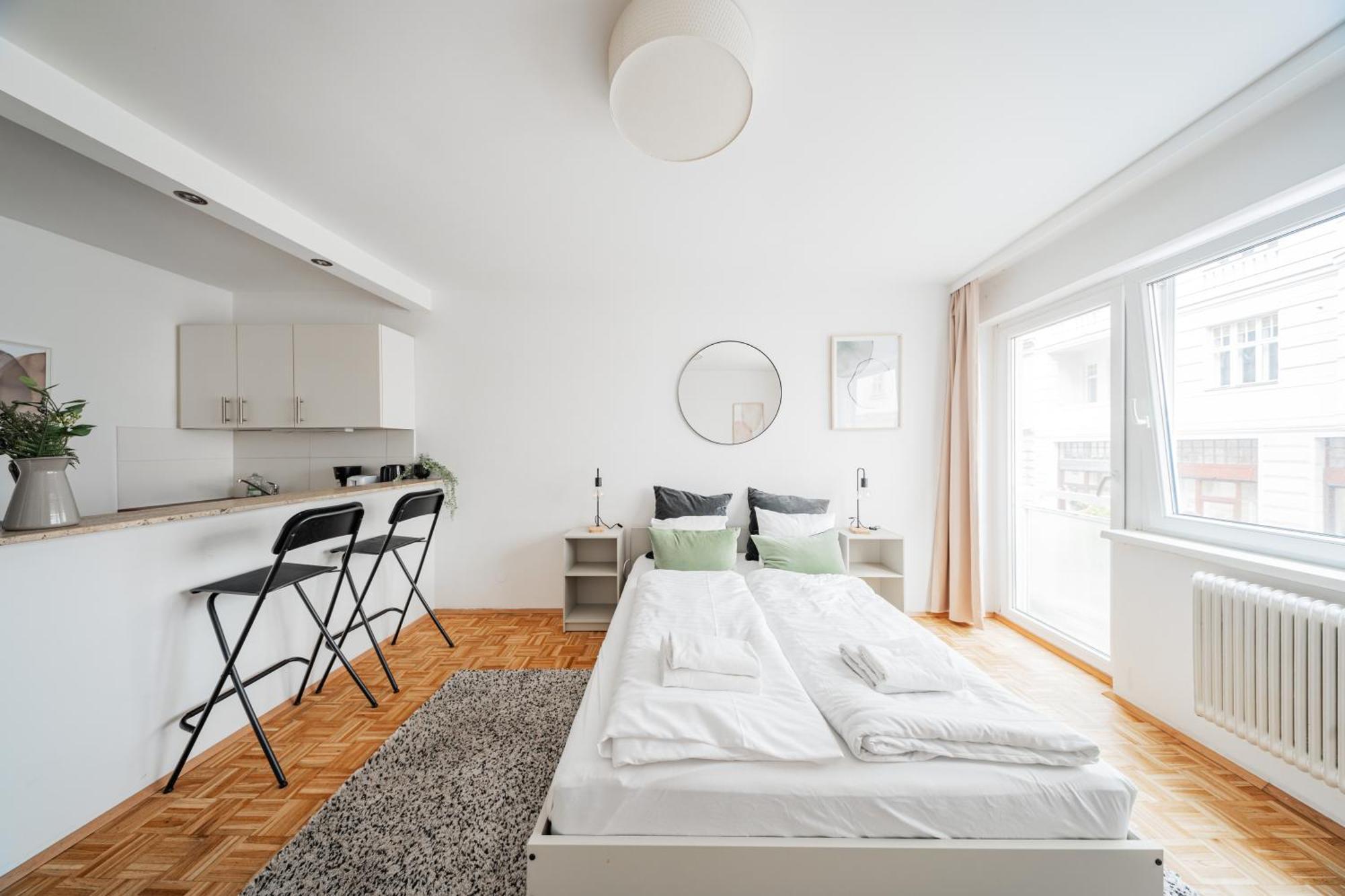 Studio Next To Karlskirche Wina Bagian luar foto