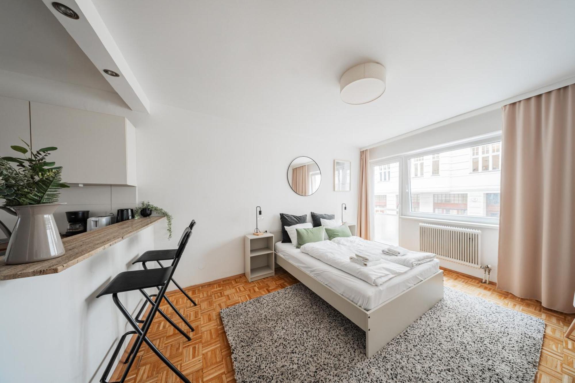 Studio Next To Karlskirche Wina Bagian luar foto